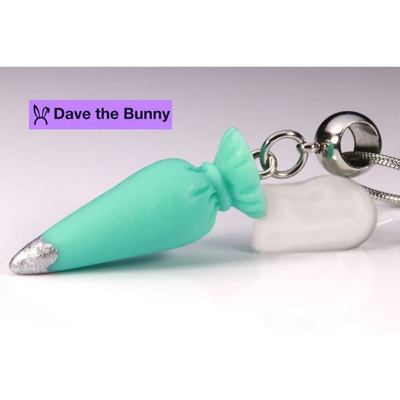 Cake Decorator Charm - Baker Charms for Pastry Chefs - Picture 3 of 7